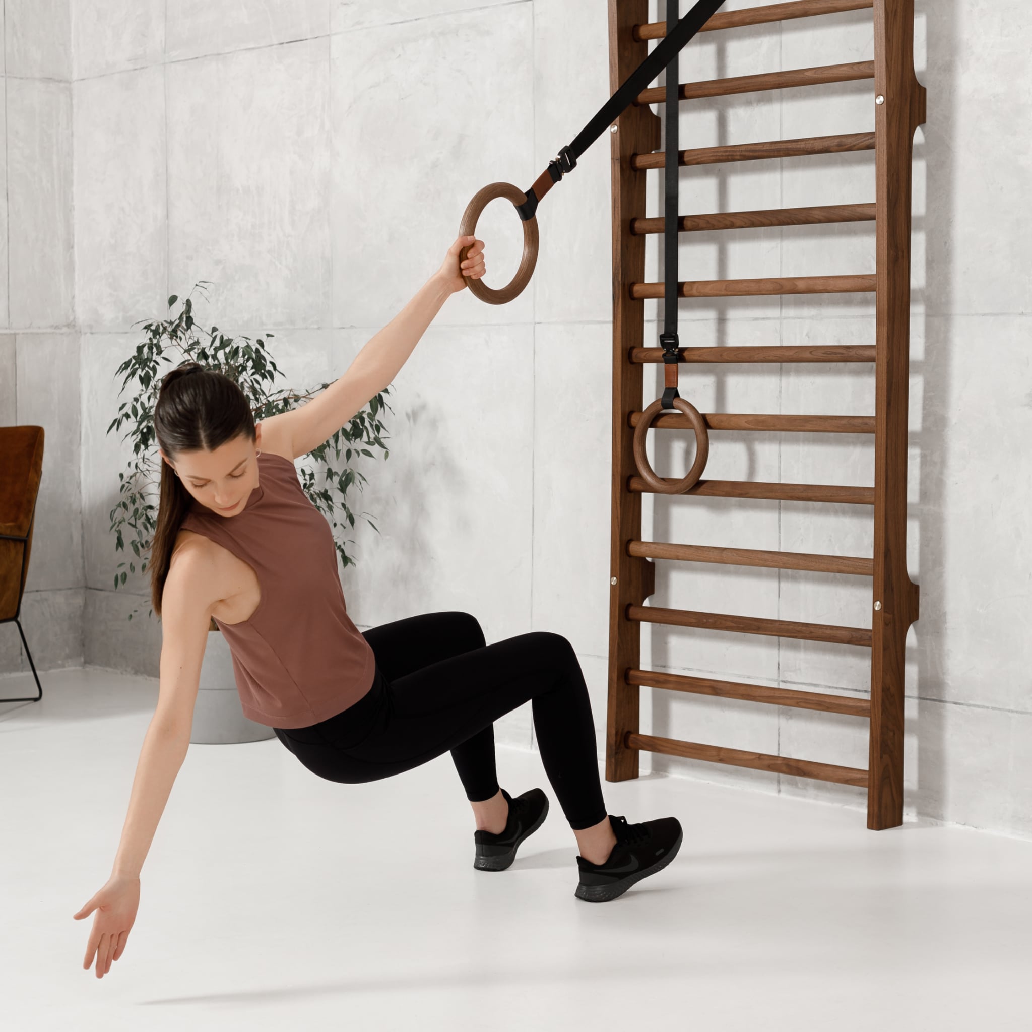 Pull up bar with clearance gymnastic rings